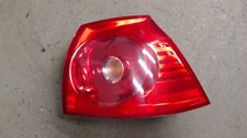 VW Golf V Bj 2004 Rückleuchte Heckleuchte aussen Rechts 1K6945096E guter Zustand