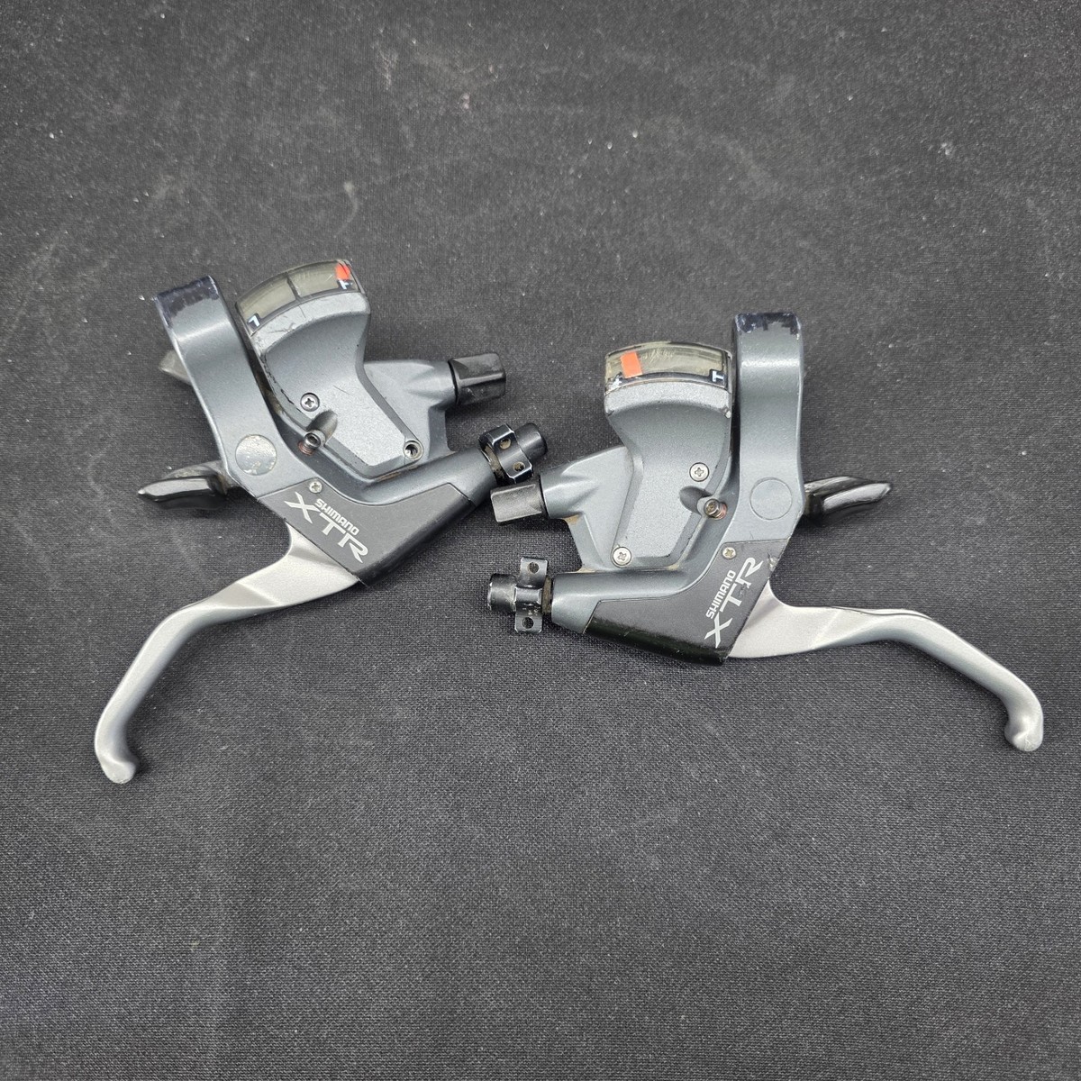 F*B様 希少　shimano st-m950 Vintage Shimano XTR ST-M950 Shifters V-Brake Levers 3x8 CLEAN LOW