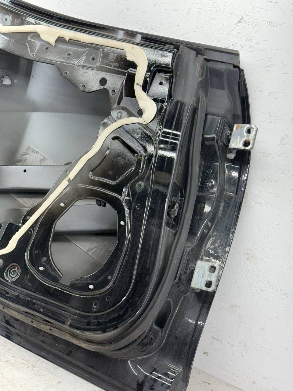 2014-2020 Maserati Ghibli Rear Left Door Shell Black