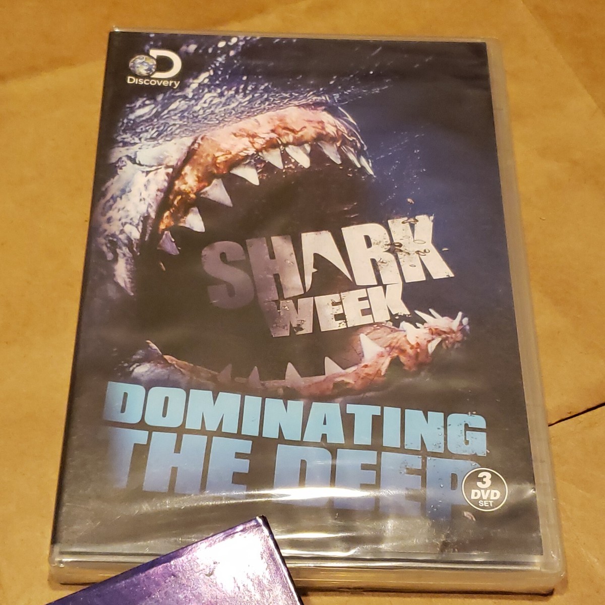 Shark Week: Dominating the Deep (DVD, 2015, 3-Disc Set) for