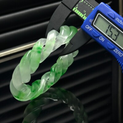 Real Natural Ice green Jade jadeite artistic carving bracelet