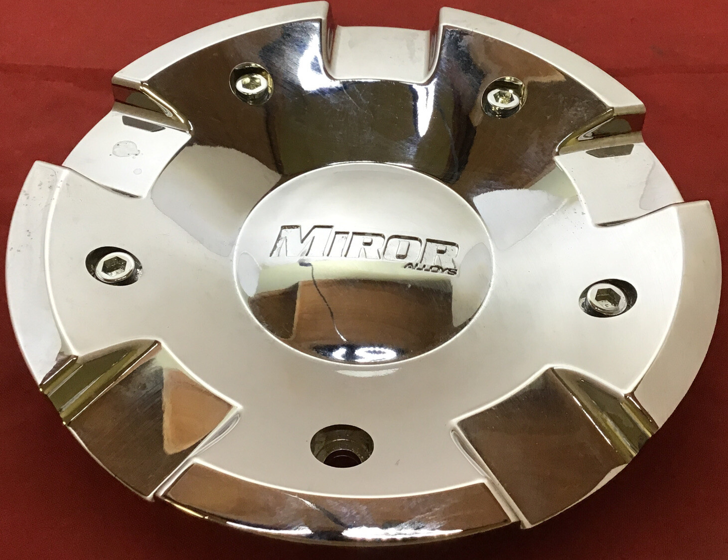 ONE LIKE NEW  MIROR CUSTOM WHEELS CHROME CENTER CAP CAP-577L202 11310-image