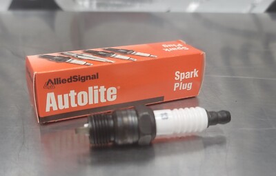 AUTOLITE 53 SPARK PLUG COPPER CORE. Big Block Chevy and Hemi. Free Shipping 