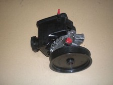 Pompe direction assistée Mercedes 200