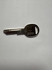 1-GM Logo Code D Blank Key 