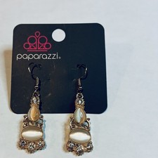 Paparazzi Chandelier Style Earrings W/ Pale P...