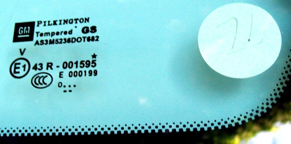 Vauxhall Astra J Quarter Light Glass Rear Right 13264964 - Image 3 of 4