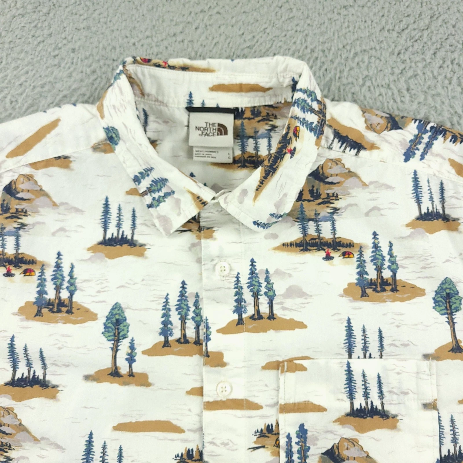 The North Face Shirt Mens Large White Scenic Print Short Sleeve Button Down
Opens in a new window or