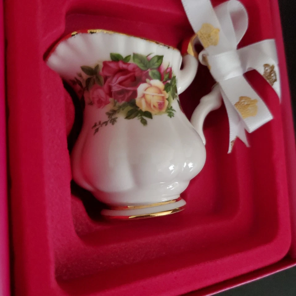 3 Royal Albert Old Country Roses Adorno de Navidad Robin Crown Jarra Crema Nuevo Foto 4 de 4