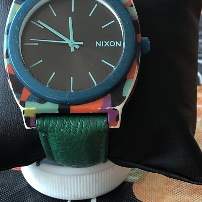 Montre à Quartz NIXON – Style Minimaliste – Occasion Unisexe