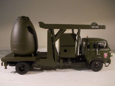 COLLECTION BERLIET - VTC VEHICULE TRANSPORTEUR DE CHARGE NUCLEAIRE 1966