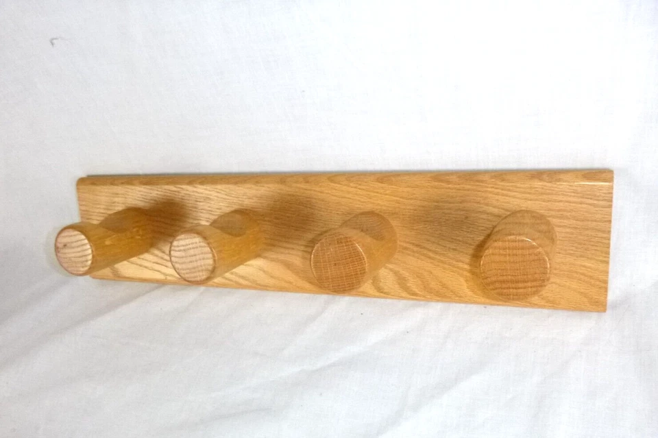 Ganchos para perchero de pared de roble Peter Pepper años 70 de colección 18" L Foto 3 de 4