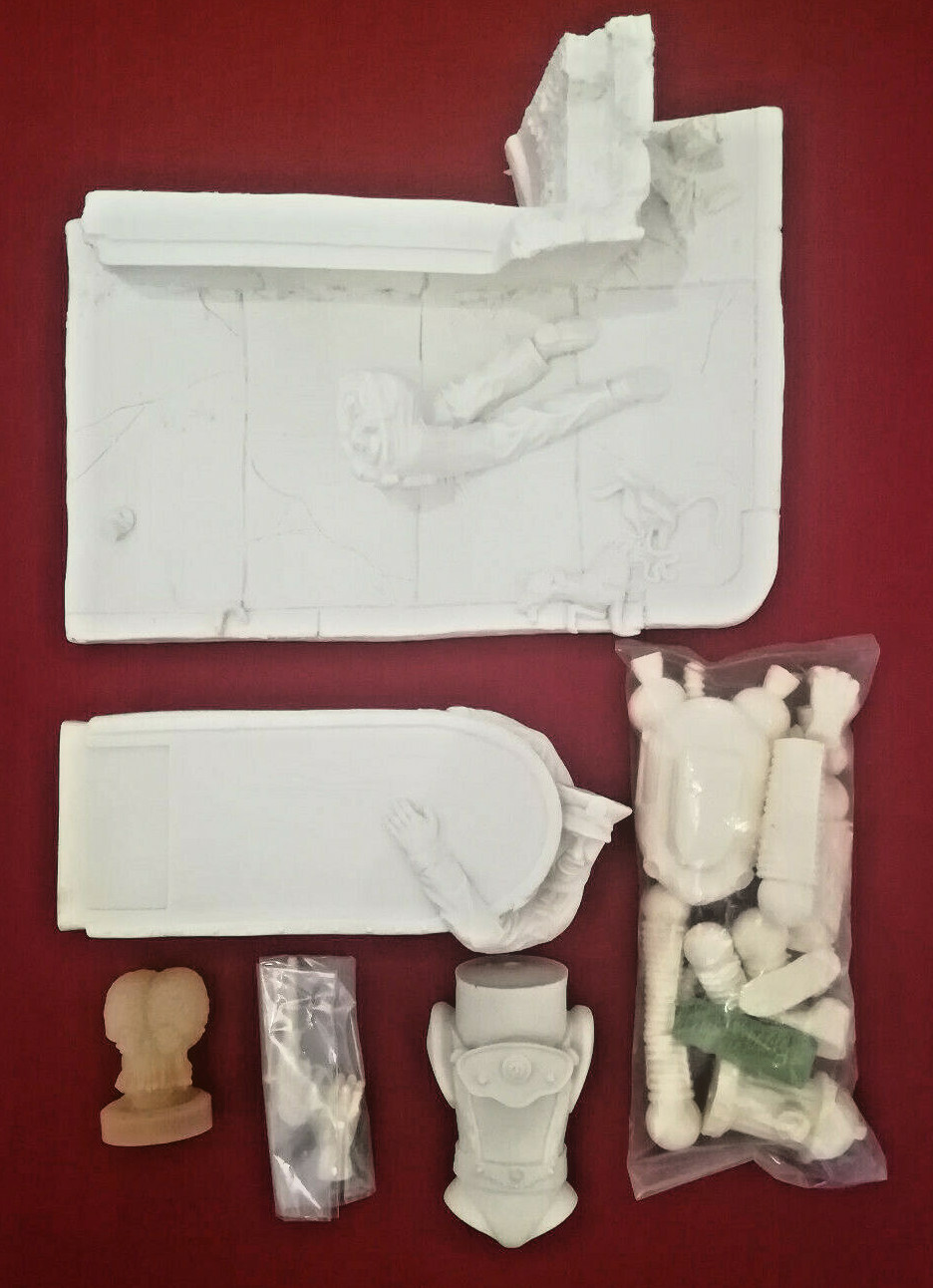 MARS ATTACKS SLAUGHTER IN THE STREETS SCREAMIN VINYL MODEL KIT TOPPS