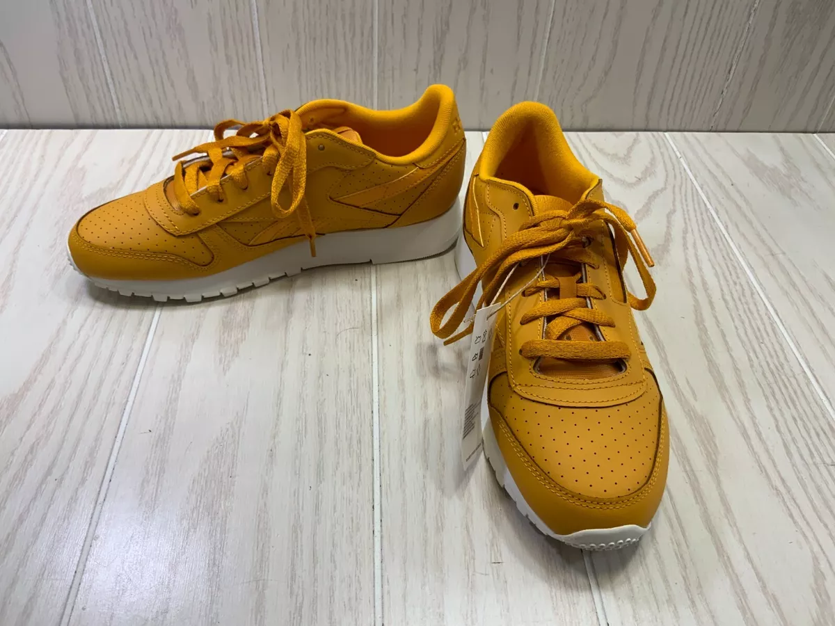 Reebok Classic Leather SP Running Shoes Women s Size 8.5 M Yellow NEW MSRP 80