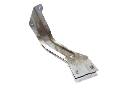 VW CADDY III Furgon 2KA, 2KH, 2CA, 2CH Kotflügelhalter vorne links 23681249