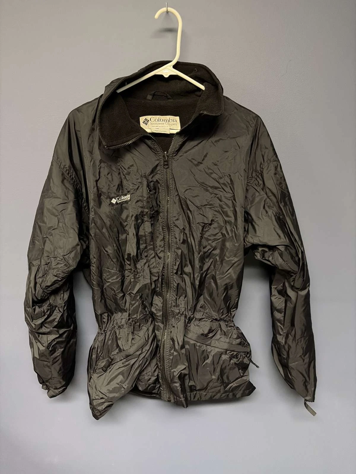 Columbia Sportswear Men’s M Black Nylon Fleece Lined Jacket Zip Pockets