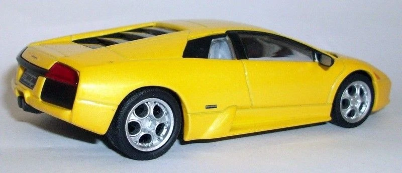 Modelo de metal fundido a presión escala 1/43 Atlas - Lamborghini Murcielago amarillo Foto 2 de 4