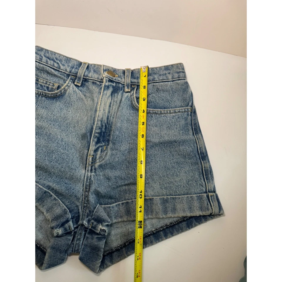 Pantalones Cortos de Jean Vintage American Apparel Denim Cintura Alta Puños Azul Lavado Talla 27 Foto 3 de 4