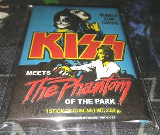 KISS Fantasy Cards KISS MEETS THE PHANTOM OF THE PARK 1 9 STICKER & WARRIOR CARD