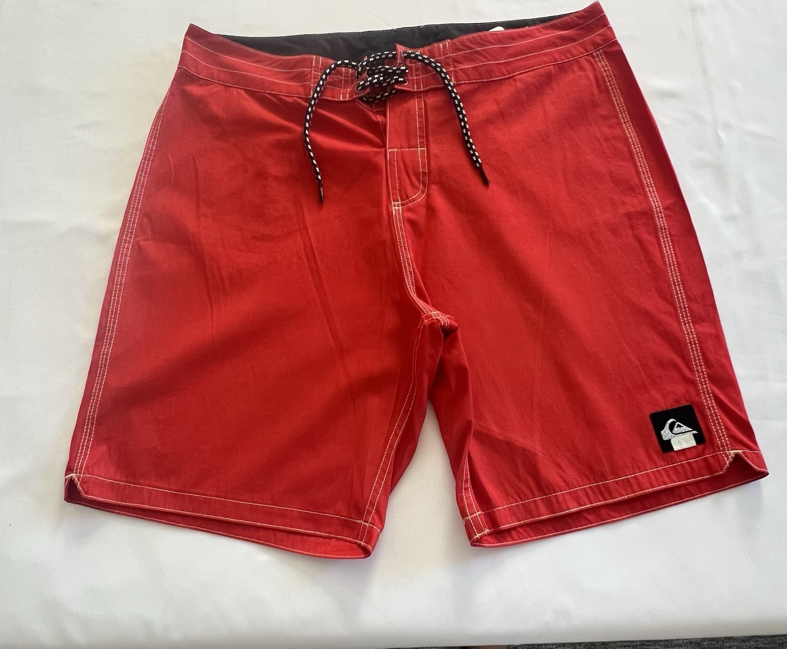 Quiksilver Men's Regular Red Solid Board Shorts Swim Bottom Size 34