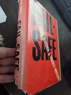 Fail Safe by Eugene Burdick HC DJ 1962 #S182