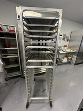 Commercial Kitchen 20-Sheet Bun Pan Bakery Rack With Sheet Trays