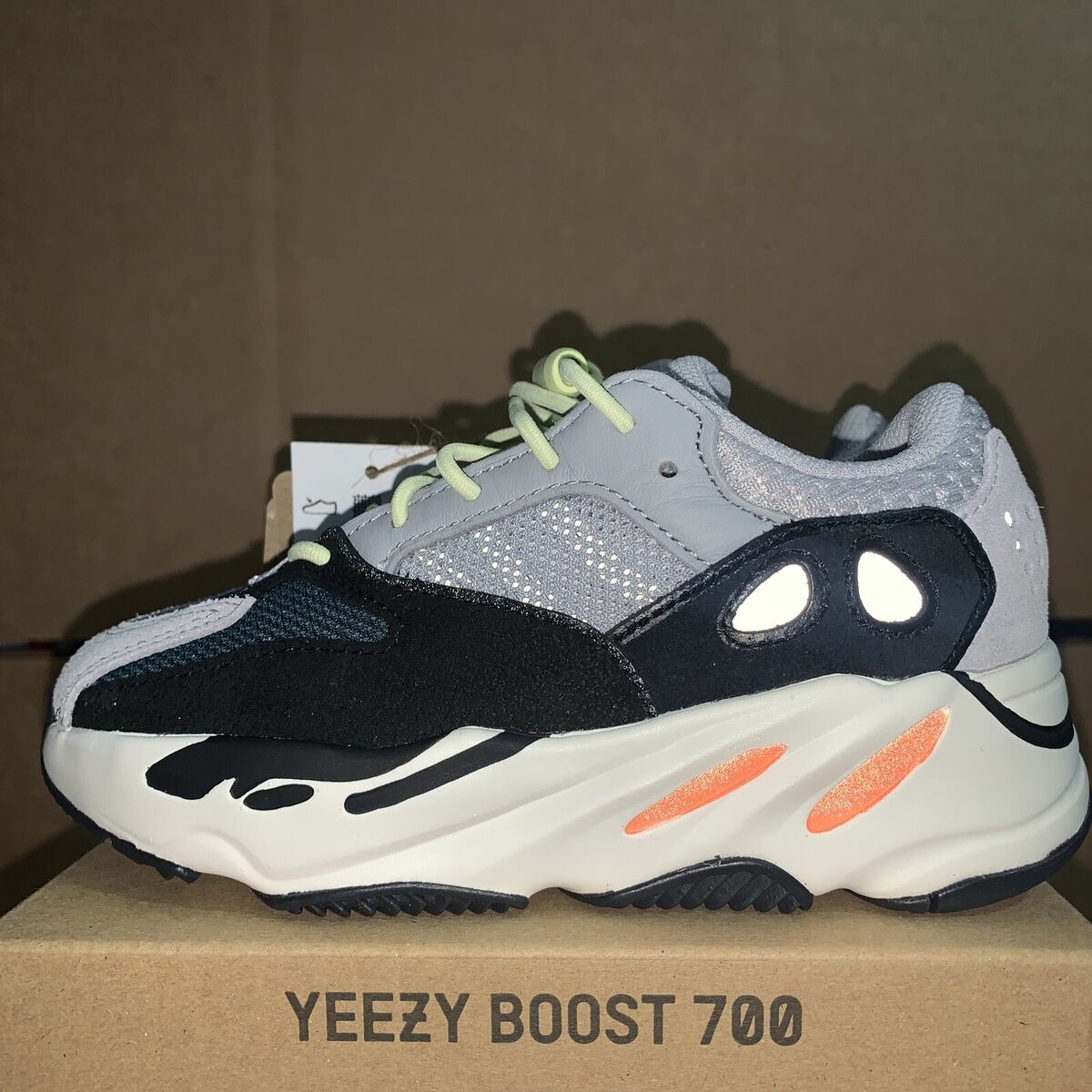 Adidas Yeezy Boost 700 V1 Kids Wave Runner FU9005 Size 11K-3 Adidas Yeezy Boost 700 V1 Kids Wave Runner FU9005 Size 11K-3