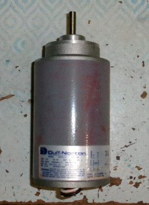 DUFF-NORTON D250L2-6 115V 60HZ 4.0A 1PH 3000RPM EM1050-24 ACTUATOR (205-1)