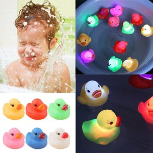 flashing bath toys