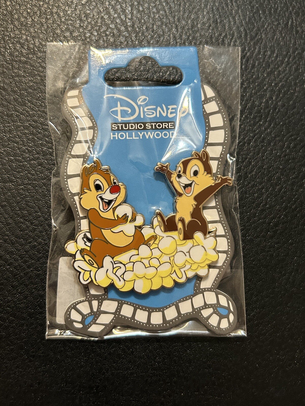 Disney Studio Store Pin Chip & Dale With Popcorn DSSH New On Card