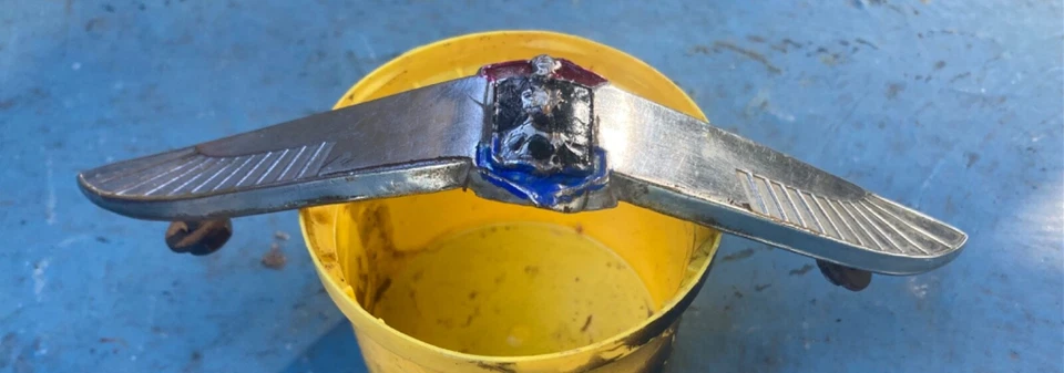 1938 LaSalle Grillel emblema, inserto, FOX & CO OEM Rat Rod Hot Rod Foto 2 de 4