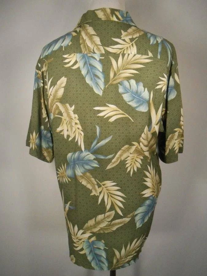 Tropical Men's XL Half Moon Bay Floral Short Sleeve Button Shirt - Image 4 of 4