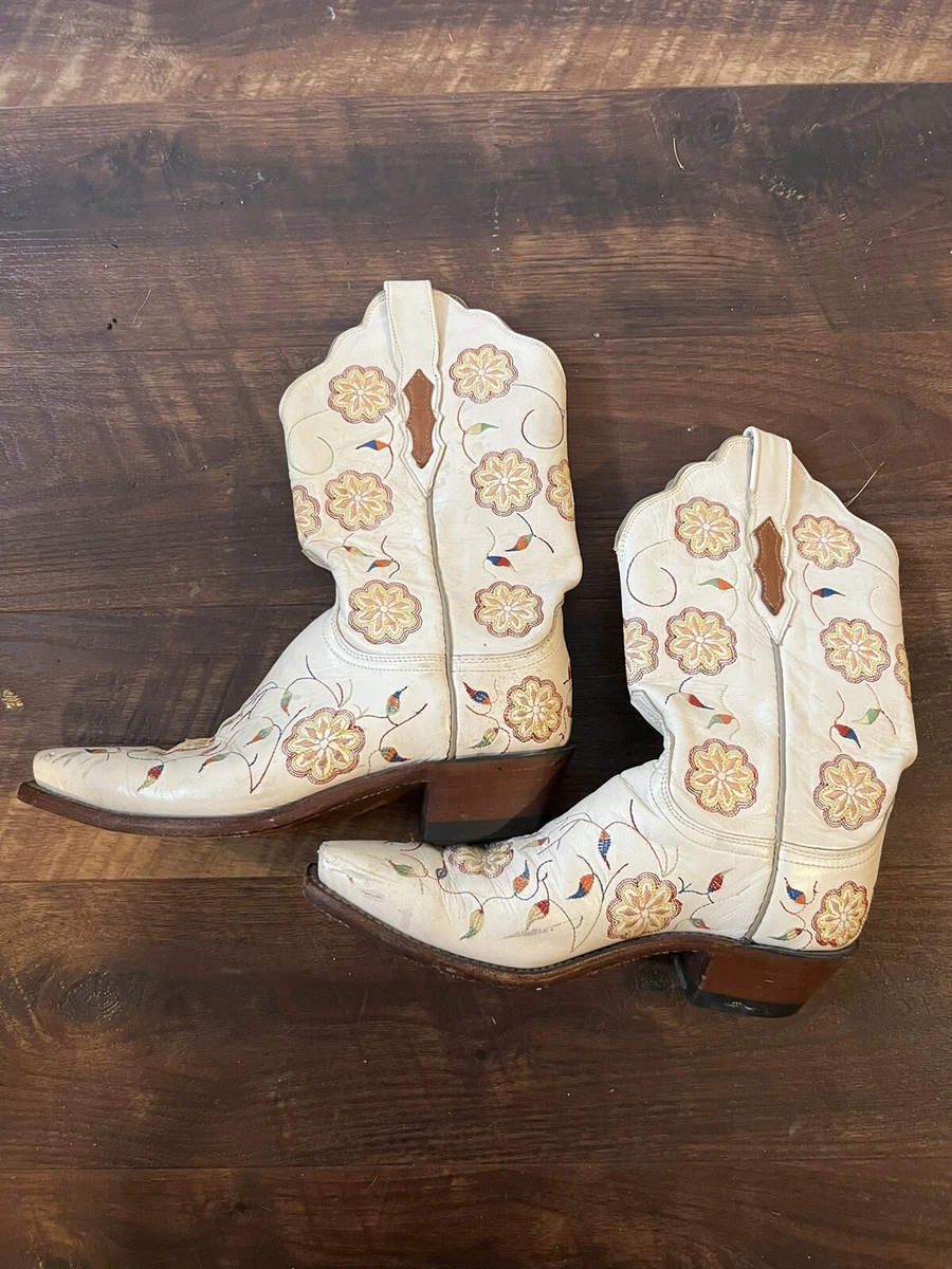 Lucchese white hotsell cowgirl boots