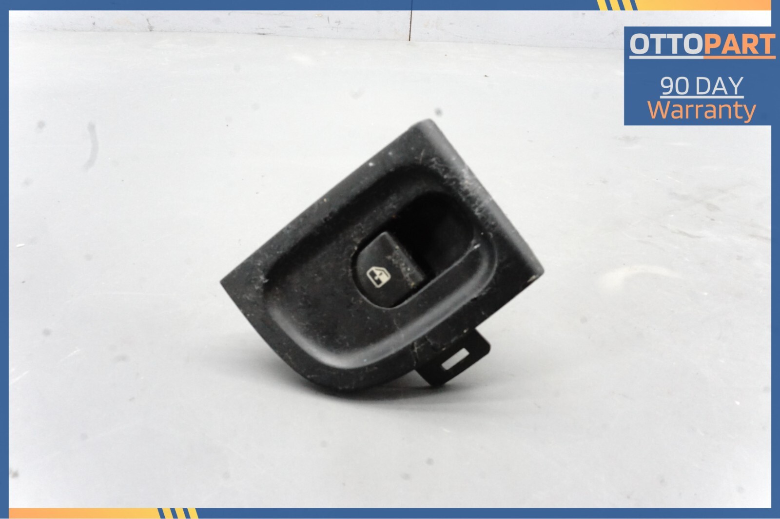 2003-2013 Maserati Quattroporte M139 Rear Left Side Window Switch Control OEM