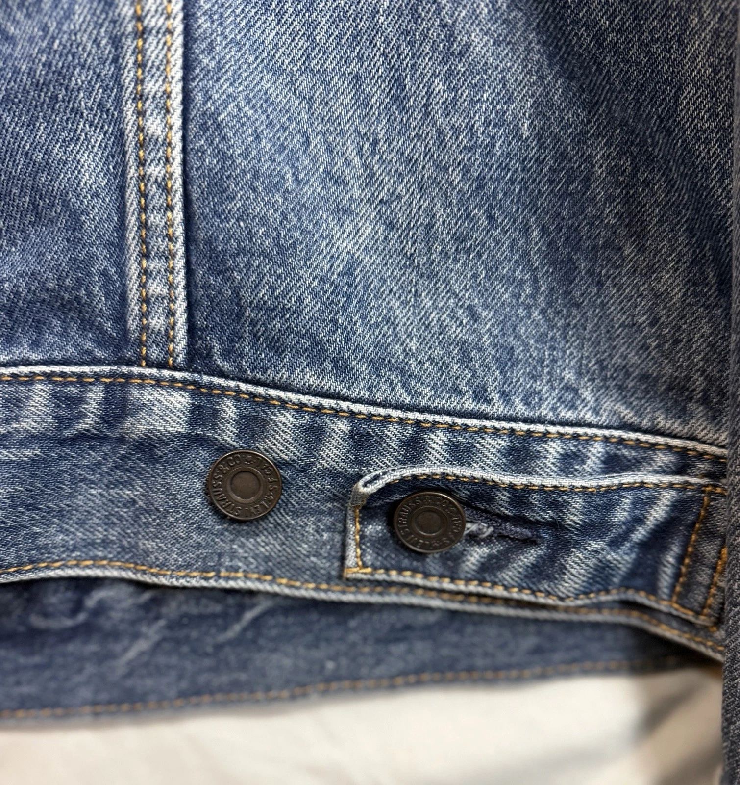 Levi Strauss & Co. Men’s Blue Denim Trucker Jacket Full Zip, Pockets L image 13