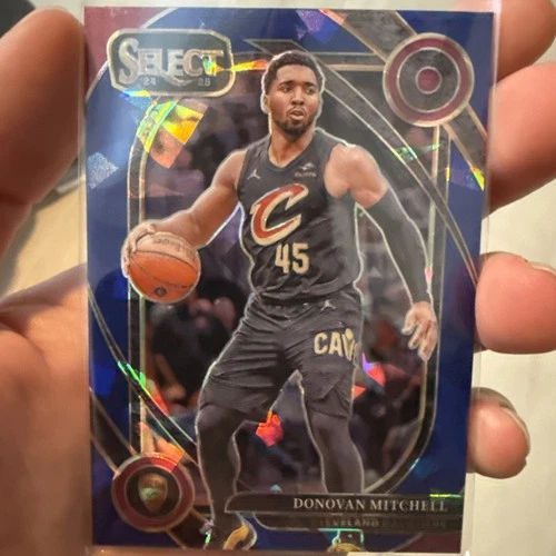 2024-25 Panini Select - Courtside Donovan Mitchell #261 Blue Cracked Ice Prizm