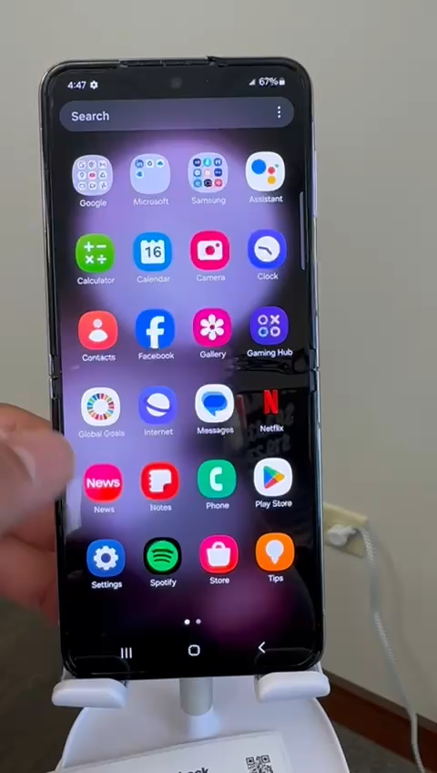 Samsung Galaxy Z Flip5 256GB Lavender (Unlocked) 7/10Condition W