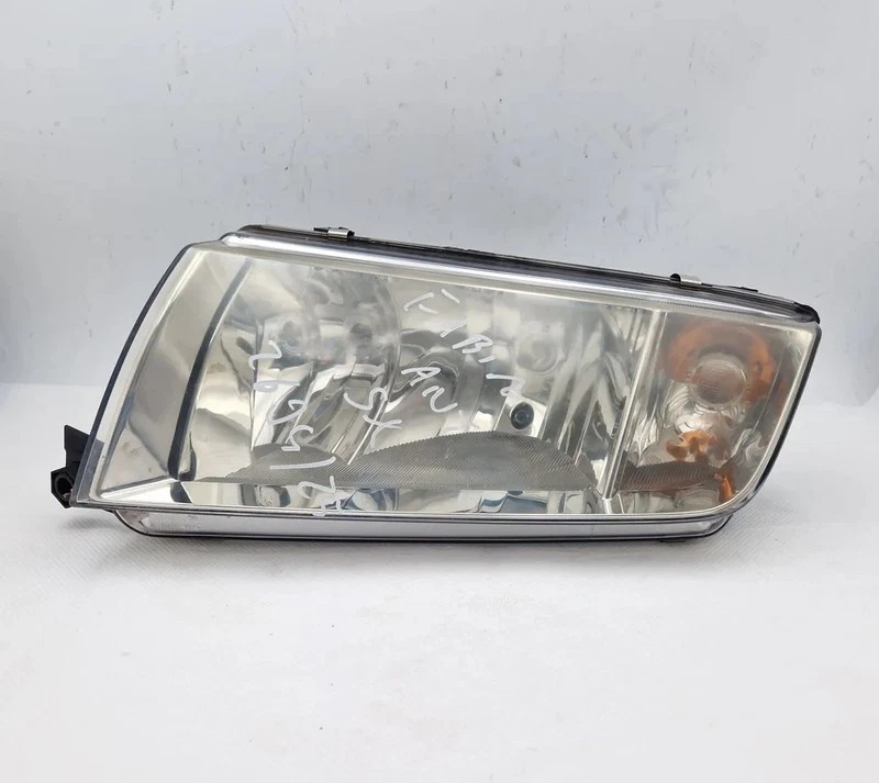 6Y1941015R FARO ANTERIORE SINISTRO per SKODA FABIA (6Y) (01/00>11/07<) 1.4 16V - Immagine 2 di 4