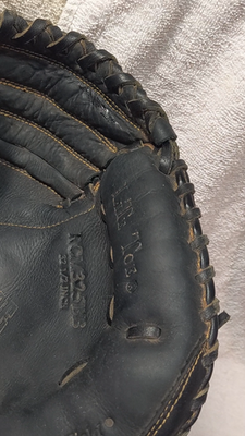 Rawlings Renegade Catchers Mitt RHT 32.5
