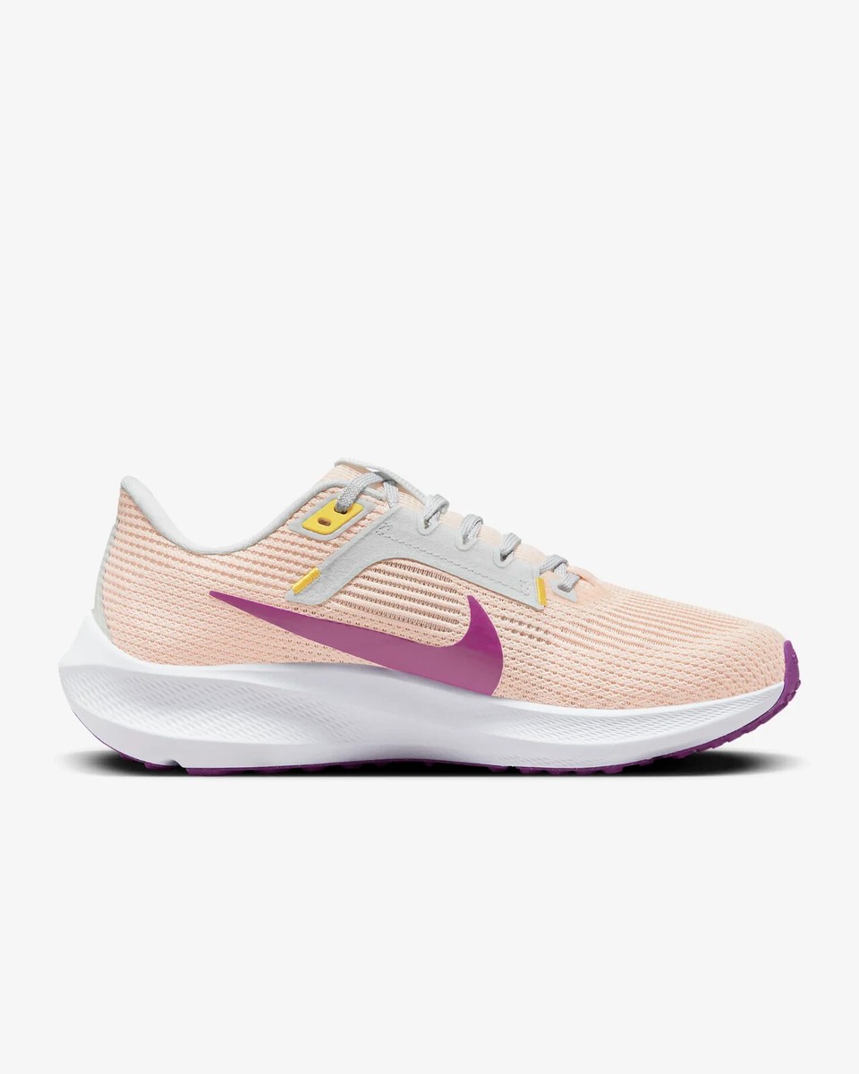 新品未使用品NIKE AIR zoom Pegasus40 28.5㎝ Nike Air Zoom Pegasus 40 Women's Running Shoes Guava/Purple DV3854