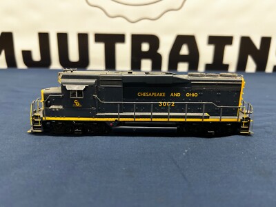 Life-Like Proto 2000 HO Chesapeake & Ohio #3002 GP30 Diesel Engine DC NO BOX