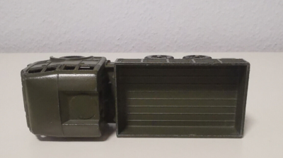 973945_7