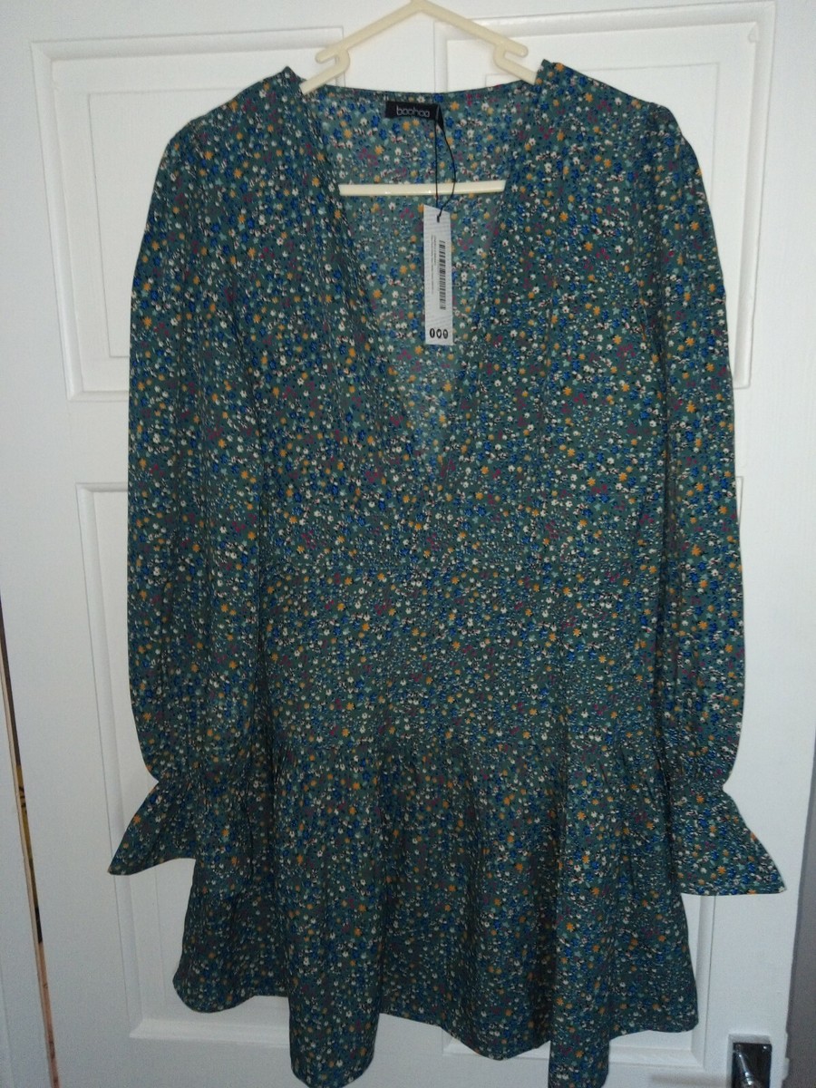 Boohoo Ditsy floral Hanky Hem Skater Dress Ladies UK12 UK