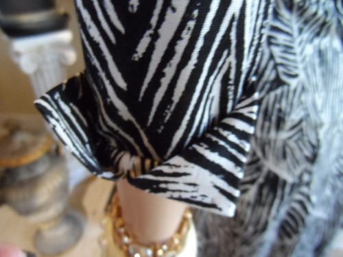 Diane Von Furstenberg Vintage Inspired Black/White Print Silk Skirt Suit Size 6 - Picture 22 of 24