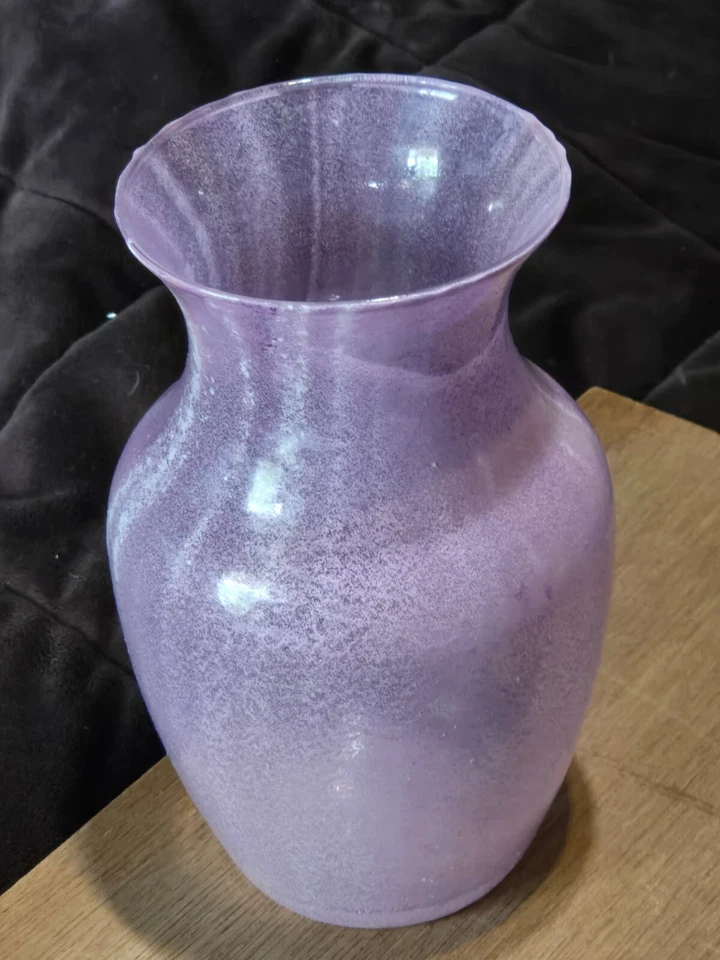 Jarrón de vidrio decorativo esmerilado ROSA/PÚRPURA -7" de alto 4" de ancho Foto 2 de 4