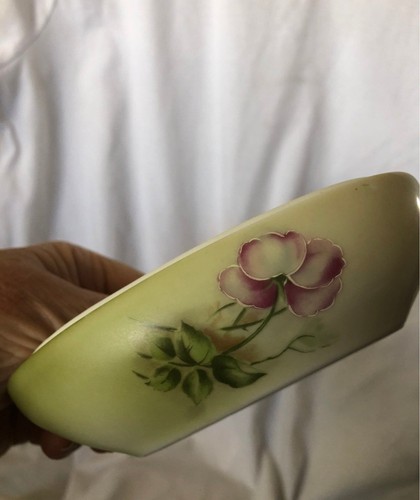 Huevo grande pintado a mano de porcelana nipona vintage con rosas - Imagen 4 de 9