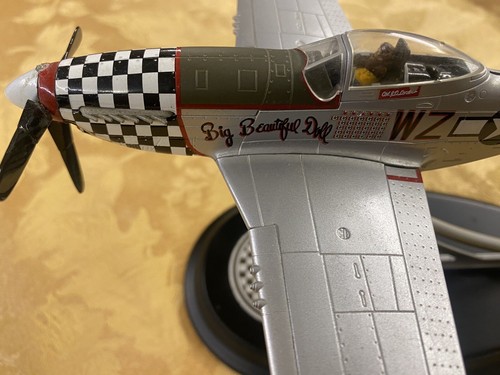 ES 90 : Corgi BIG BEAUTIFUL DOLL North American P 51 Mustang Military Plane - Picture 7 of 16