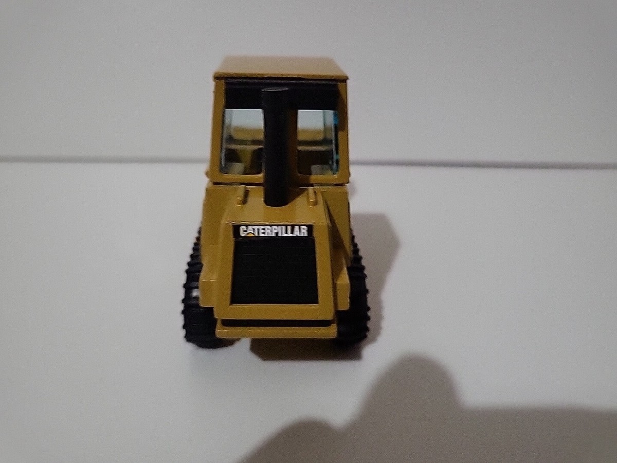 NZG 1/50 Caterpillar 953 Chargeur Wiemer & Costume Cuir #223.3 - Miniature Occasion