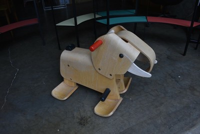 plan toys walking elephant