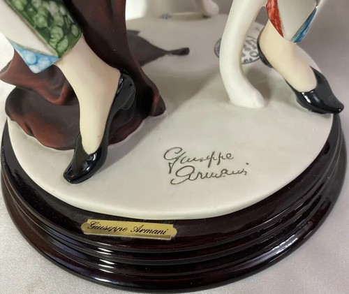 Giuseppe Armani ~ 1994 Members Only - Harlequin Boy 490C Retired - Original Box - Picture 5 of 8